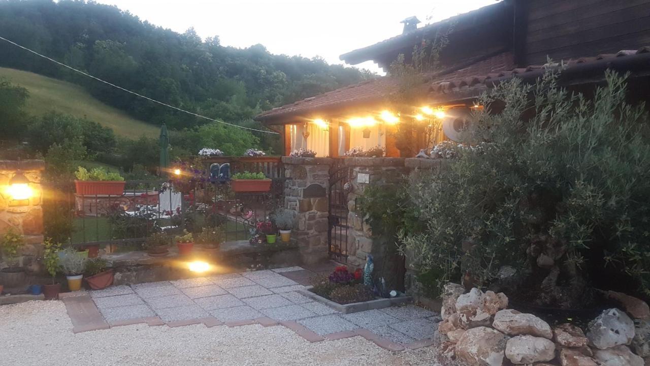 Beb Villa Sorriso San Benedetto Val di Sambro Kültér fotó