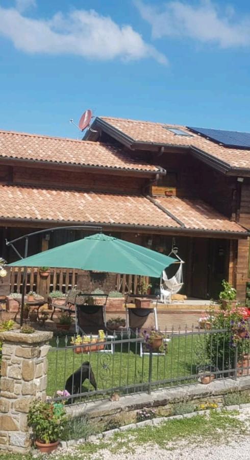 Beb Villa Sorriso San Benedetto Val di Sambro Kültér fotó